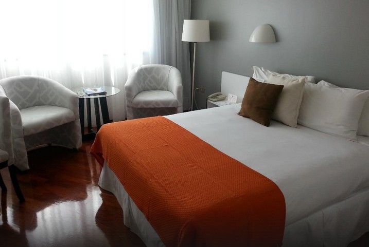 Hotel Paseo De Las Mercedes 卡拉卡斯 外观 照片