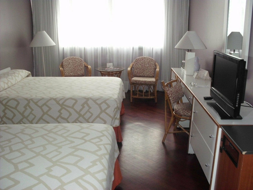 Hotel Paseo De Las Mercedes 卡拉卡斯 外观 照片