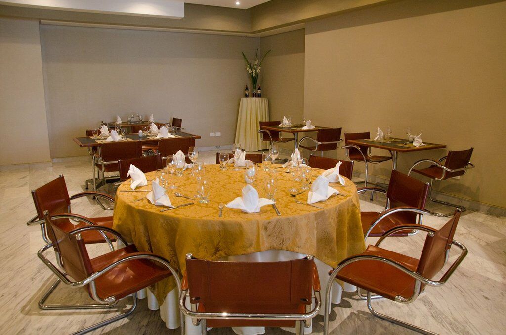 Hotel Paseo De Las Mercedes 卡拉卡斯 外观 照片