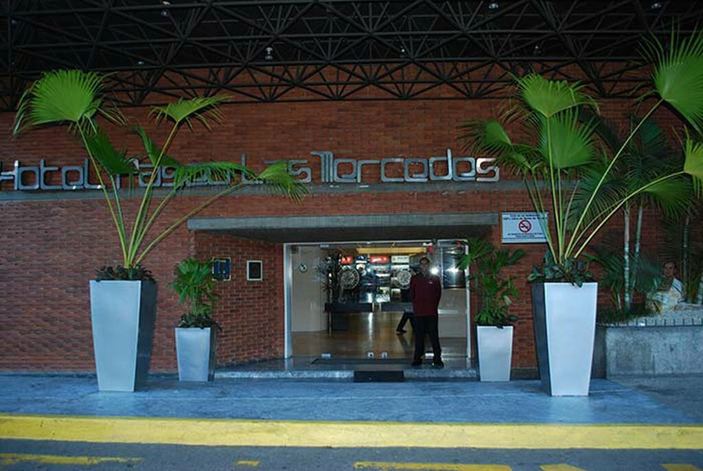 Hotel Paseo De Las Mercedes 卡拉卡斯 外观 照片